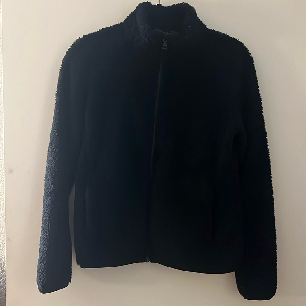 UNI QLO black fleece jacket S